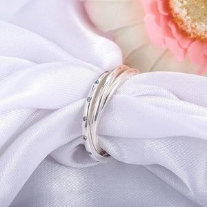 NWT - Swirl Symmetry Ring 925 Sterling